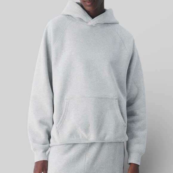 Aritzia Tops - Aritzia Cozy Sweatfleece Mega Raglan Hoodie